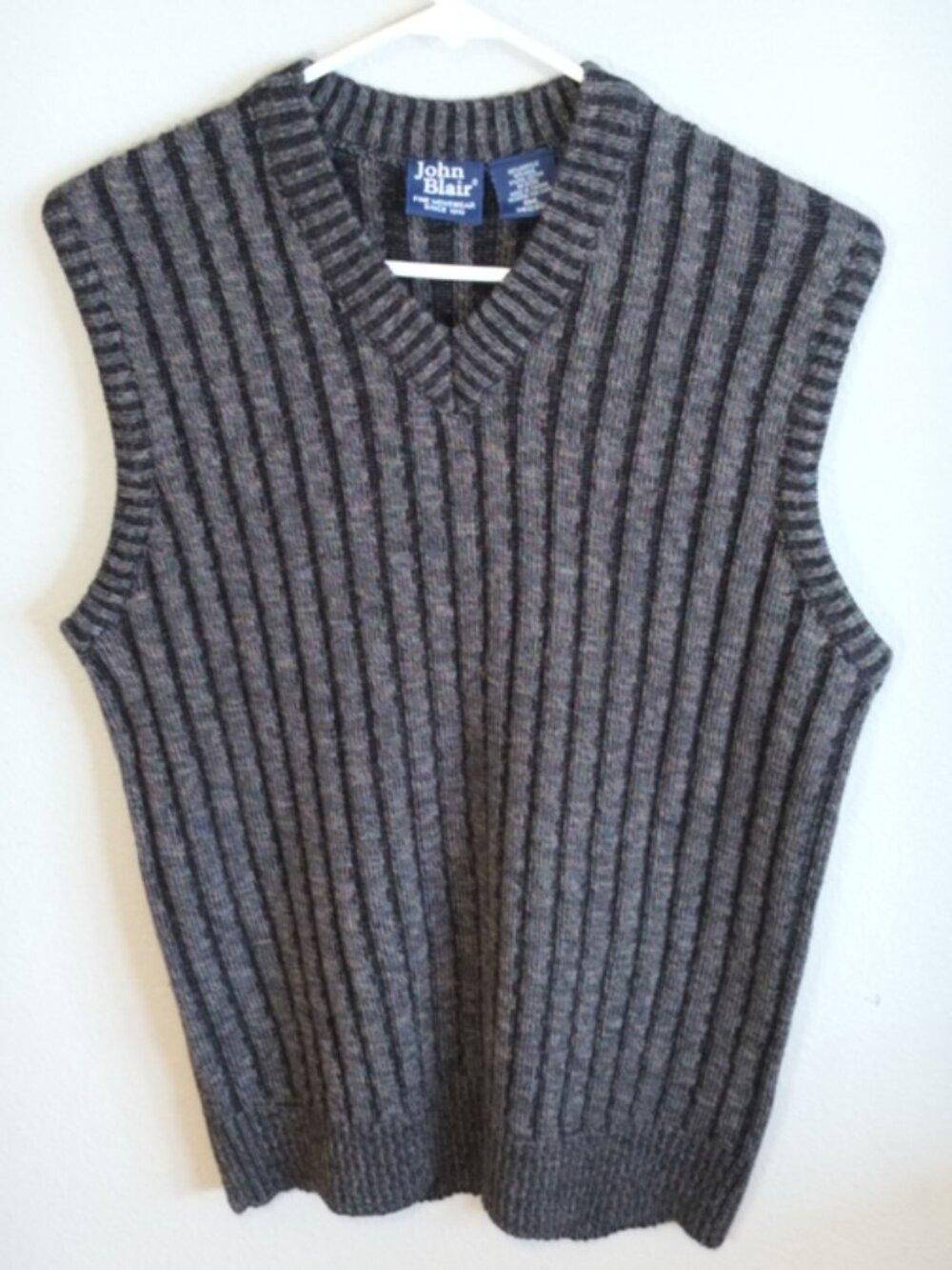 John Blair Men's Dark Gray Ribbed V-Neck Sweater Vest
